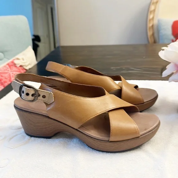 DANSKO Jacinda Tan Leather Sandals Clogs wedges women size 9.5-10 EU 40